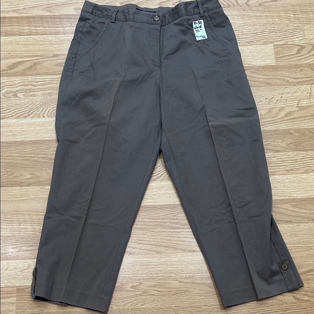 P30. Grey-Brown Cropped Pants